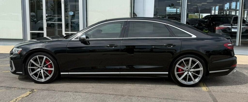2022 Audi S8 4.0 TFSI - 23074820 - 1