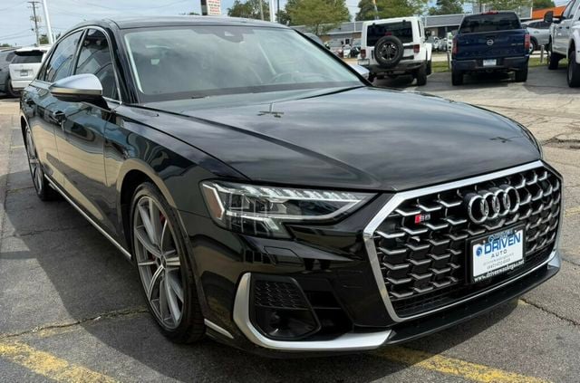 2022 Audi S8 4.0 TFSI - 23074820 - 5