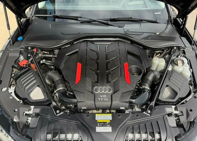 2022 Audi S8 4.0 TFSI - 23074820 - 8