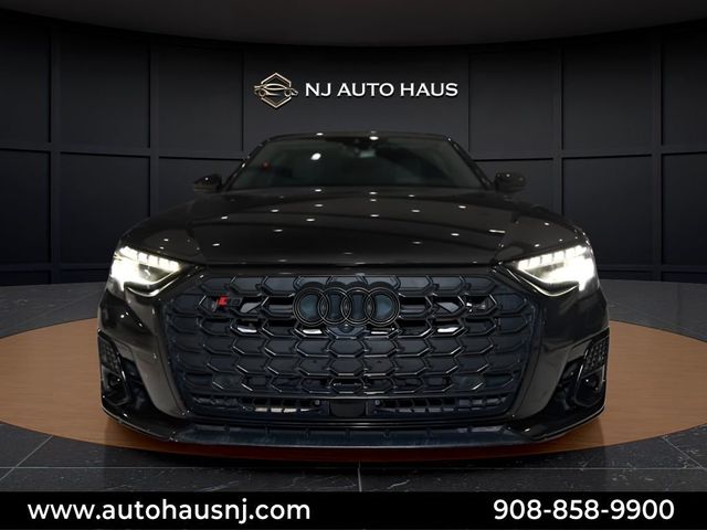 2022 Audi S8 4.0 TFSI - 22980263 - 1