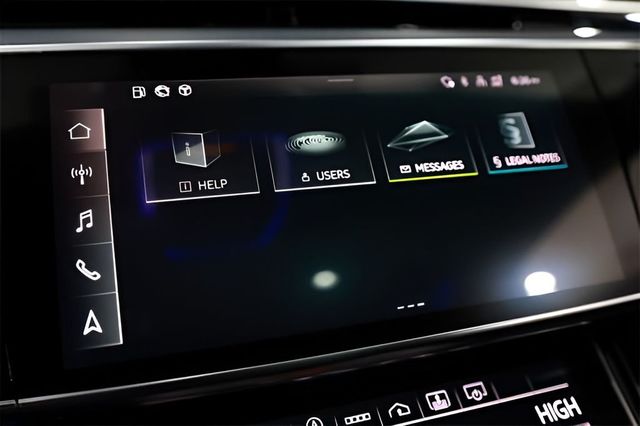 2022 Audi S8 4.0 TFSI - 22980263 - 38