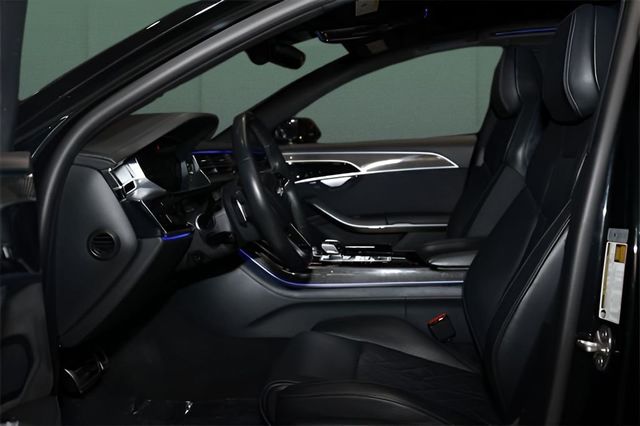 2022 Audi S8 4.0 TFSI - 22980263 - 8