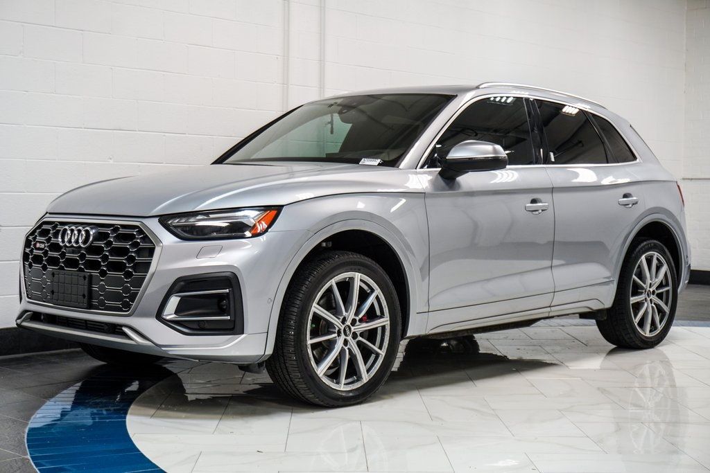 2022 Audi SQ5 Prestige photo 3