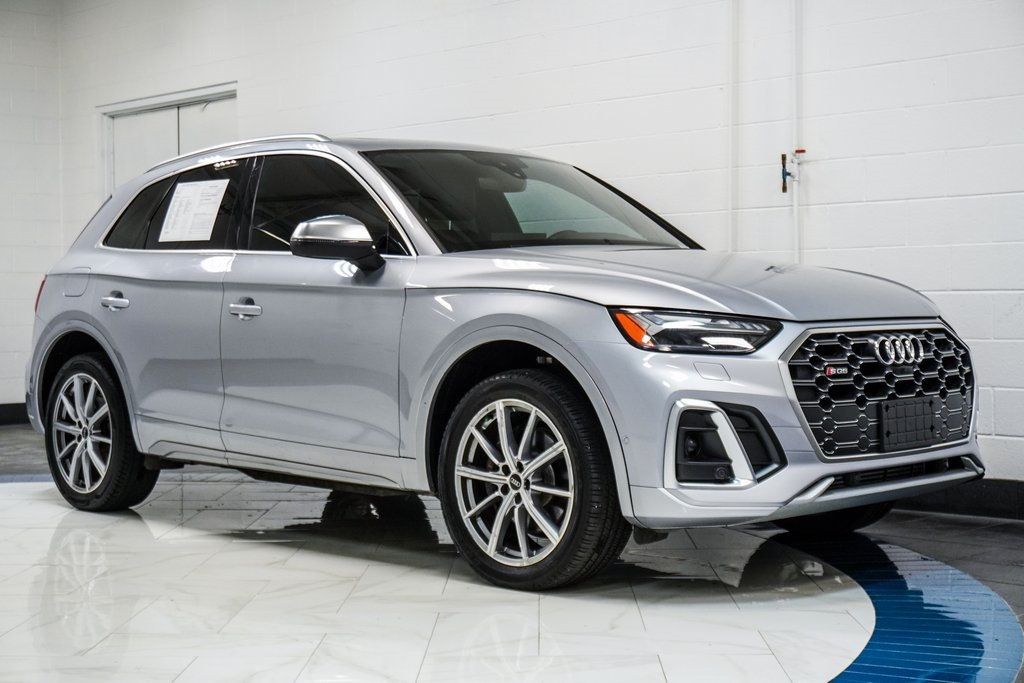 2022 Audi SQ5 Prestige photo 4