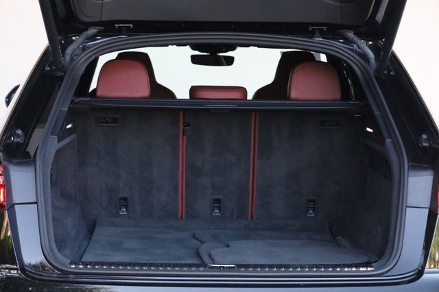2022 Audi SQ8 Premium Plus - 23052442 - 9
