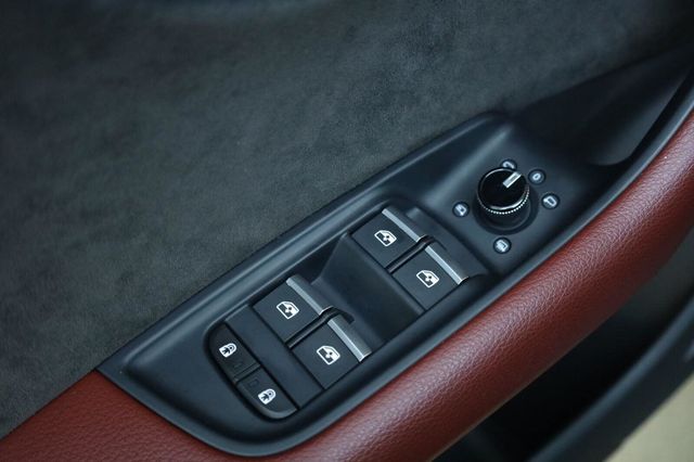 2022 Audi SQ8 Premium Plus - 23052442 - 37