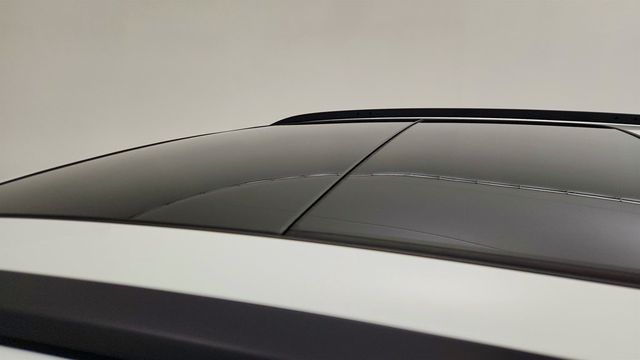 2022 Audi SQ8 Prestige 4.0 TFSI quattro w/ Black Optic Pkg & Sports Exhaust - 23005661 - 9