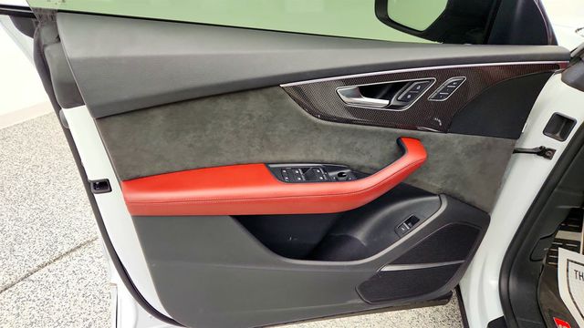 2022 Audi SQ8 Prestige 4.0 TFSI quattro w/ Black Optic Pkg & Sports Exhaust - 23005661 - 10