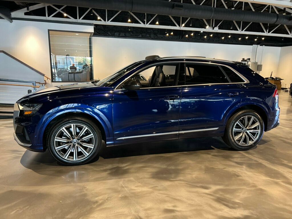 2022 Audi SQ8 Prestige photo 2