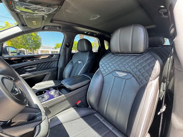 2022 Bentley Bentayga 7-Seat Configuration Mulliner Spec - 23063617 - 13