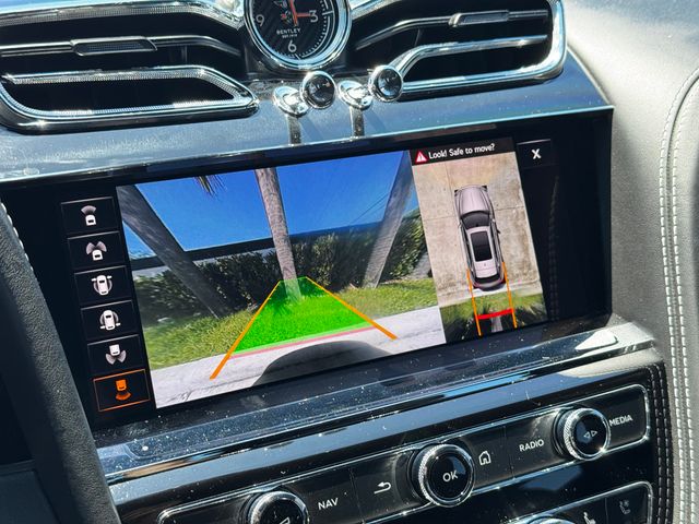 2022 Bentley Bentayga 7-Seat Configuration Mulliner Spec - 23063617 - 18