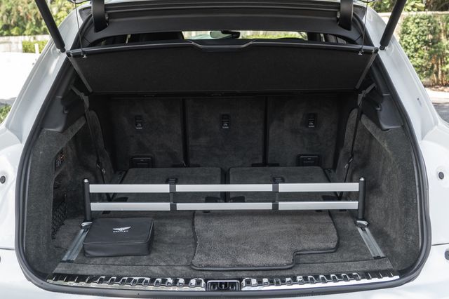 2022 Bentley Bentayga 7-Seat Configuration Mulliner Spec - 23063617 - 28