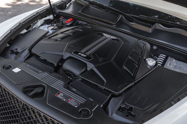 2022 Bentley Bentayga 7-Seat Configuration Mulliner Spec - 23063617 - 34