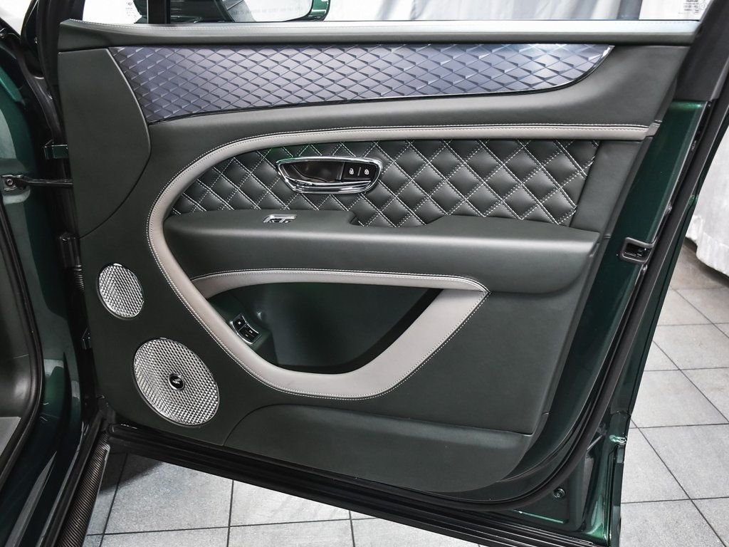 2022 Bentley Bentayga Speed photo 16