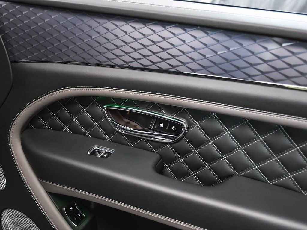 2022 Bentley Bentayga Speed photo 17