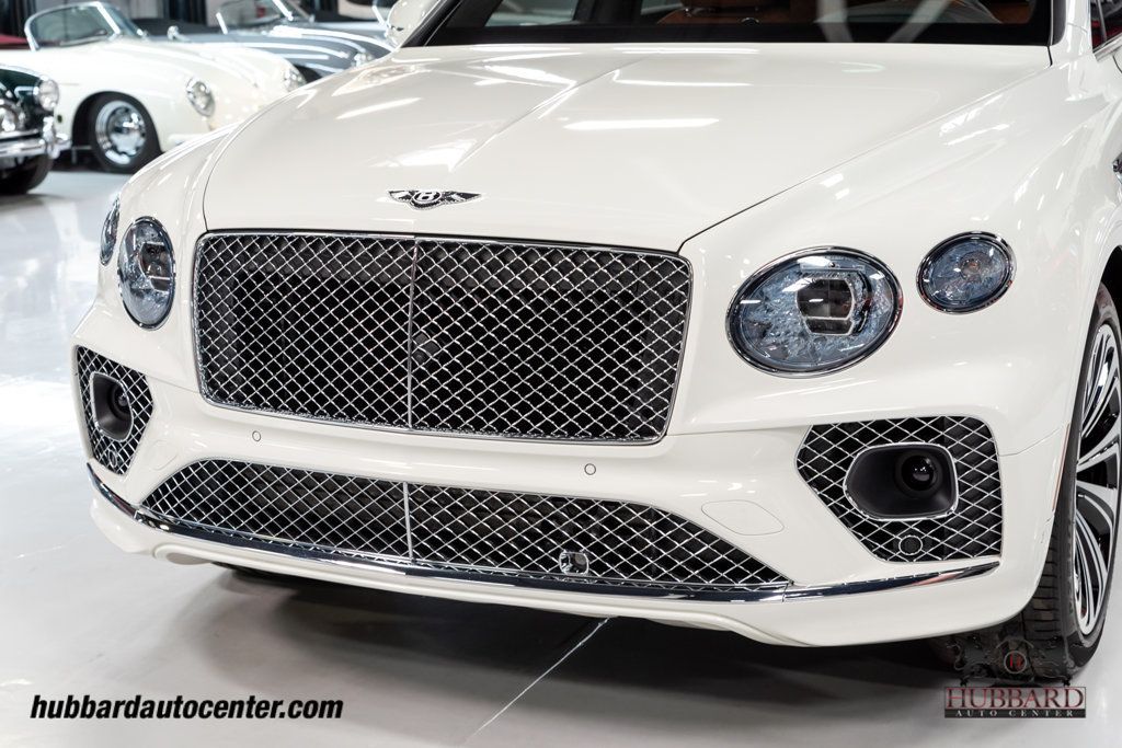 2022 Bentley Bentayga V8 AWD - 22650290 - 11