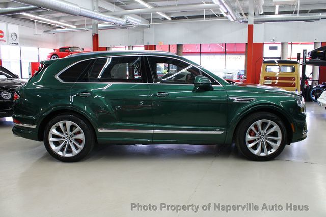 2022 Bentley Bentayga V8 AWD - 22628192 - 8