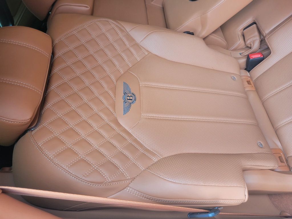 2022 Bentley Bentayga V8 AWD - 23056091 - 27