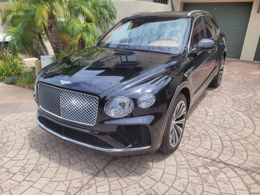 2022 Bentley Bentayga V8 AWD - 23056091 - 2