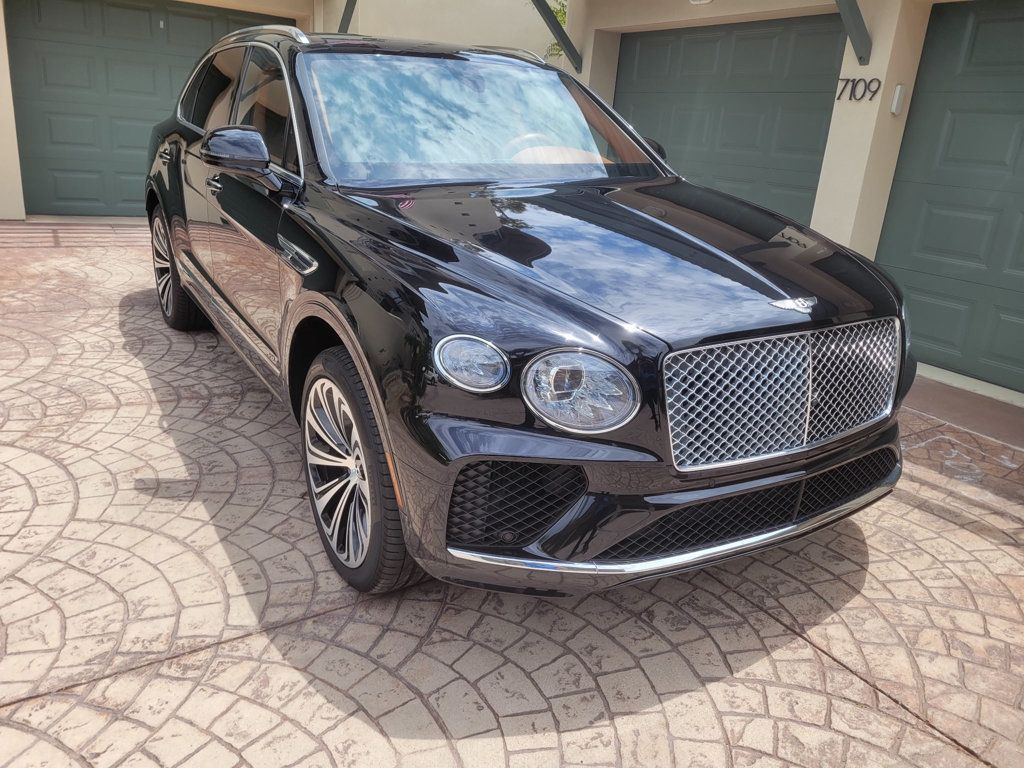2022 Bentley Bentayga V8 AWD - 23056091 - 7