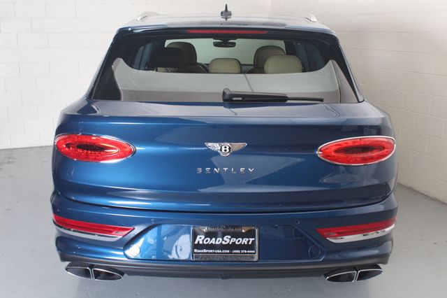 2022 Bentley Bentayga V8 AWD - 23086761 - 3