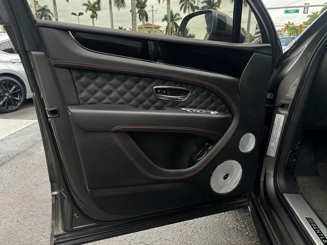 2022 Bentley Bentayga V8 AWD - 22969431 - 9