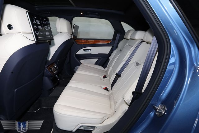 2022 Bentley Bentayga V8 AWD - 22903607 - 17