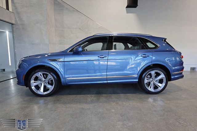 2022 Bentley Bentayga V8 AWD - 22903607 - 1