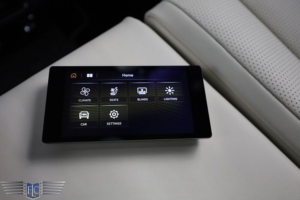 2022 Bentley Bentayga V8 AWD - 22903607 - 24