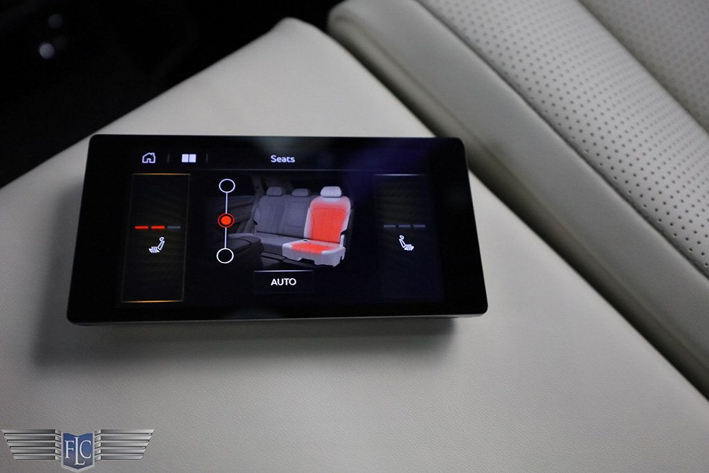 2022 Bentley Bentayga V8 AWD - 22903607 - 25