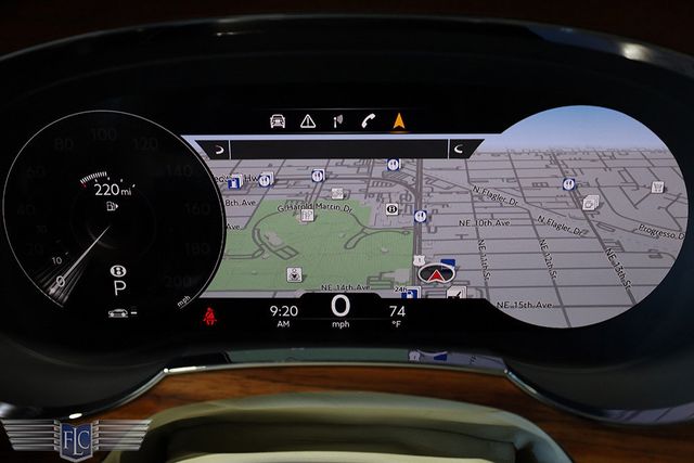 2022 Bentley Bentayga V8 AWD - 22903607 - 38