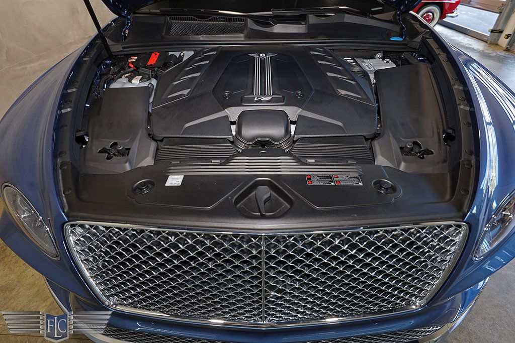 2022 Bentley Bentayga V8 AWD - 22903607 - 41