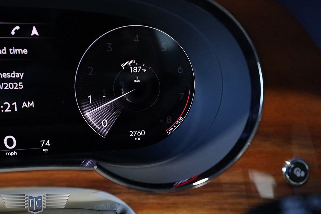 2022 Bentley Bentayga V8 AWD - 22903607 - 42