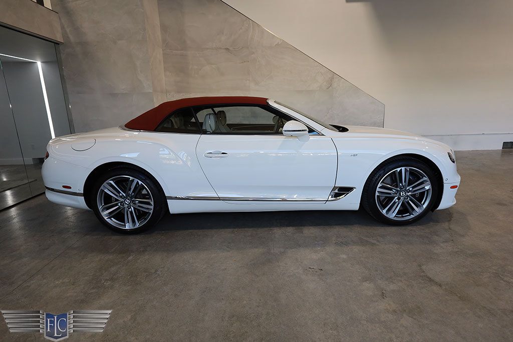 2022 Bentley Continental GTC V8 Convertible - 22761208 - 10