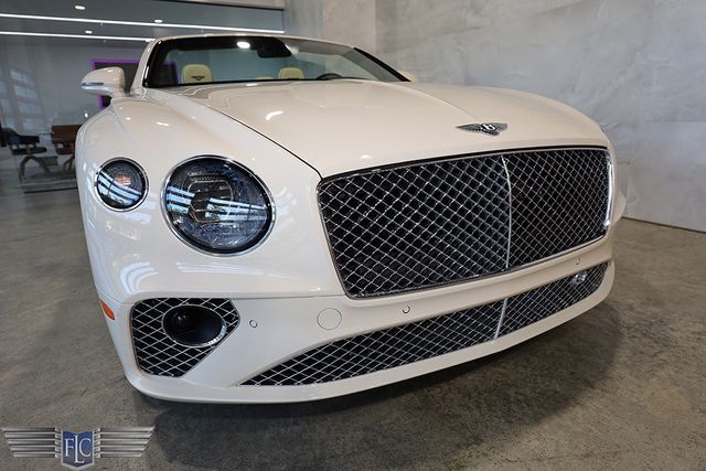 2022 Bentley Continental GTC V8 Convertible - 23023913 - 10