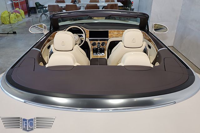 2022 Bentley Continental GTC V8 Convertible - 23023913 - 17