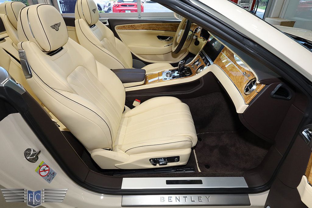 2022 Bentley Continental GTC V8 Convertible - 23023913 - 21