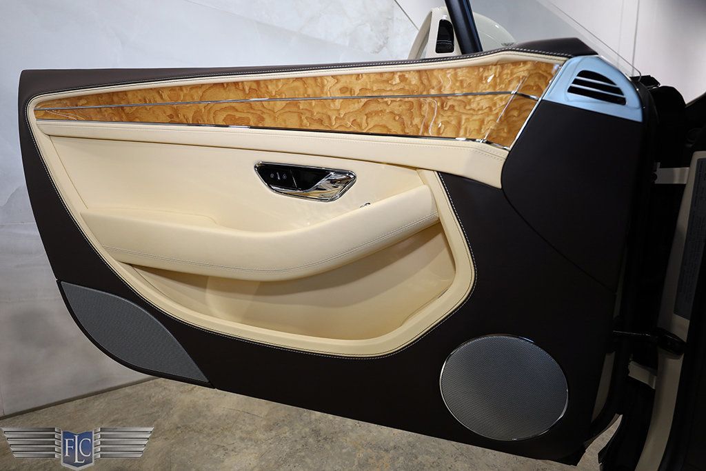 2022 Bentley Continental GTC V8 Convertible - 23023913 - 22