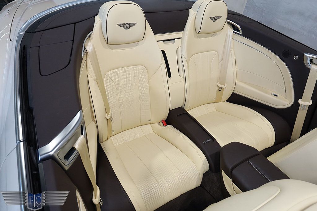2022 Bentley Continental GTC V8 Convertible - 23023913 - 25