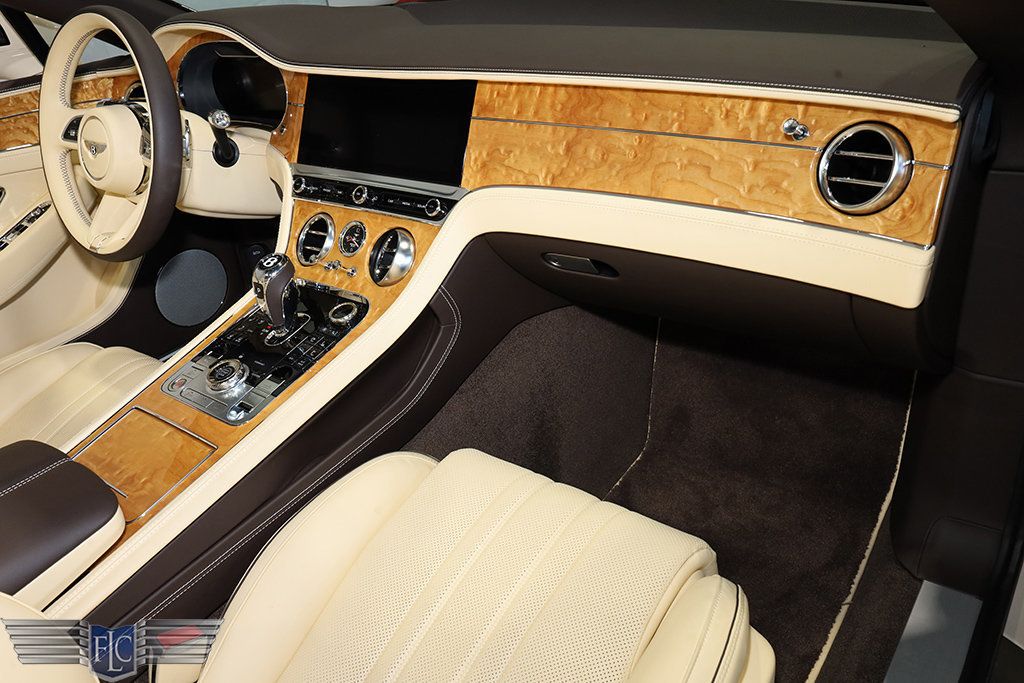 2022 Bentley Continental GTC V8 Convertible - 23023913 - 28