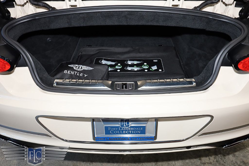 2022 Bentley Continental GTC V8 Convertible - 23023913 - 38