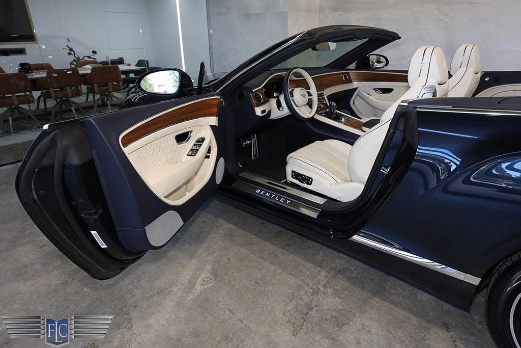 2022 Bentley Continental GTC V8 Mulliner - 22692239 - 14