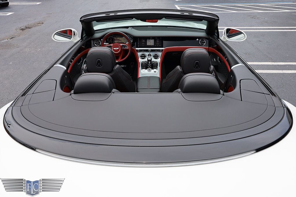 2022 Bentley Continental GTC V8 Mulliner Convertible - 22861831 - 11