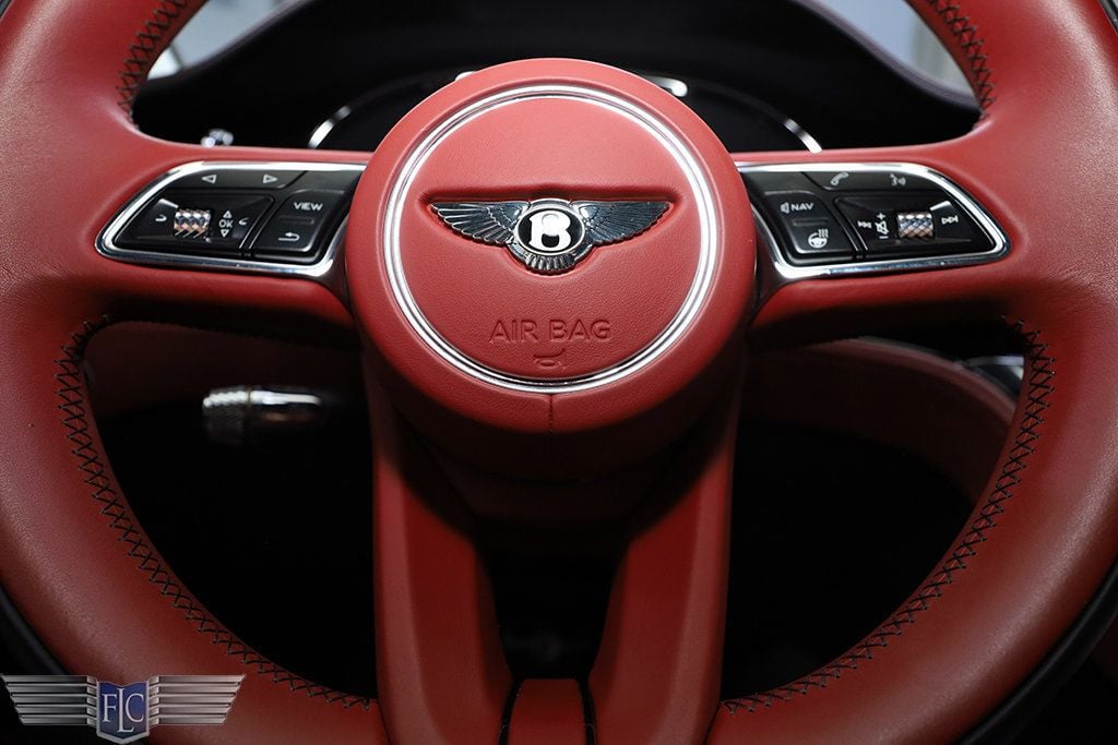 2022 Bentley Continental GTC V8 Mulliner Convertible - 22861831 - 32