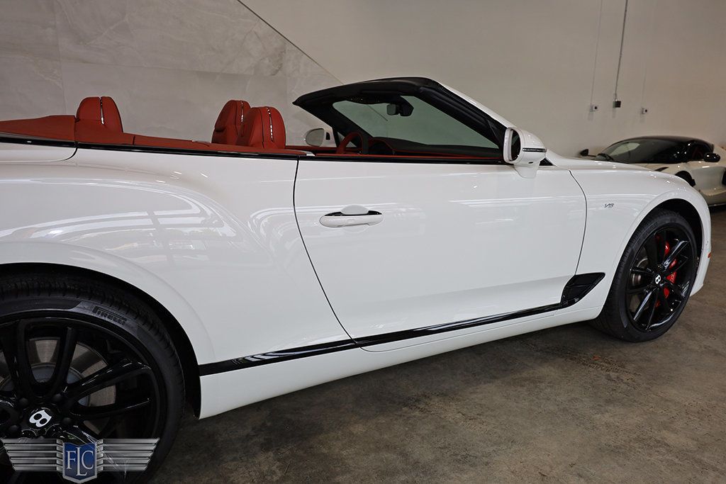 2022 Bentley Continental GTC V8 Mulliner Convertible - 22356101 - 11