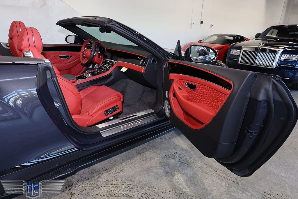 2022 Bentley Continental GTC V8 Mulliner Convertible - 22472853 - 18