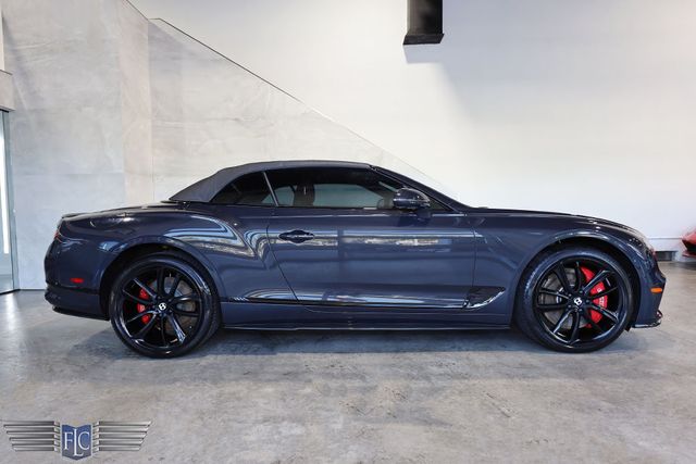2022 Bentley Continental GTC V8 Mulliner Convertible - 22472853 - 46