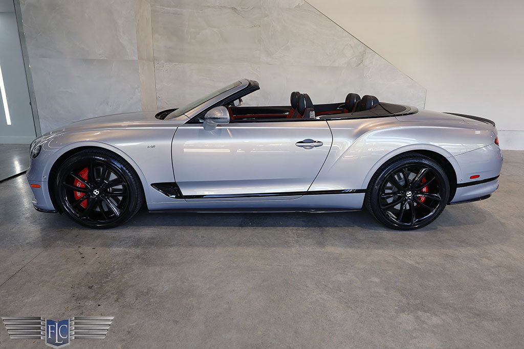 2022 Bentley Continental GTC V8 Mulliner Convertible - 22668784 - 17