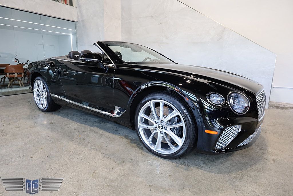2022 Bentley Continental GTC V8 Mulliner Convertible - 22970433 | Video 1
