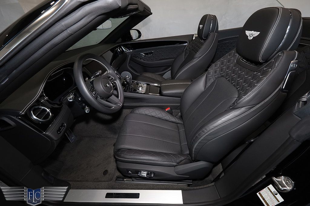 2022 Bentley Continental GTC V8 Mulliner Convertible - 22970433 - 12